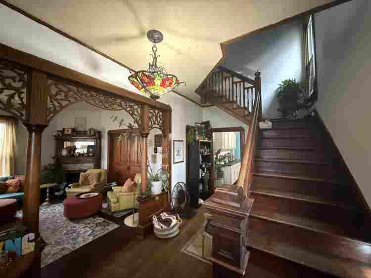 Private room in fountain square