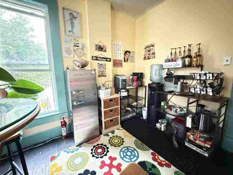 Private room in fountain square