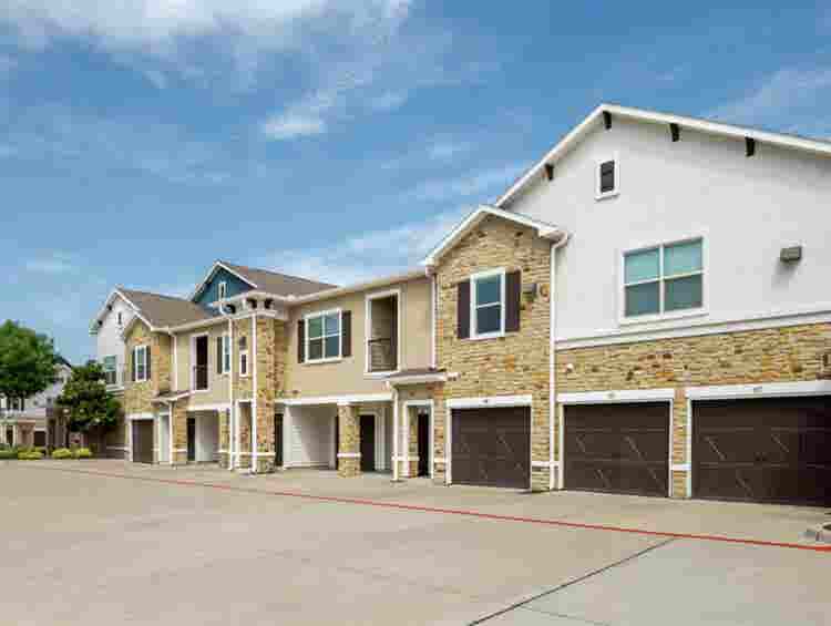 Lease term take over 1 bedroom apt