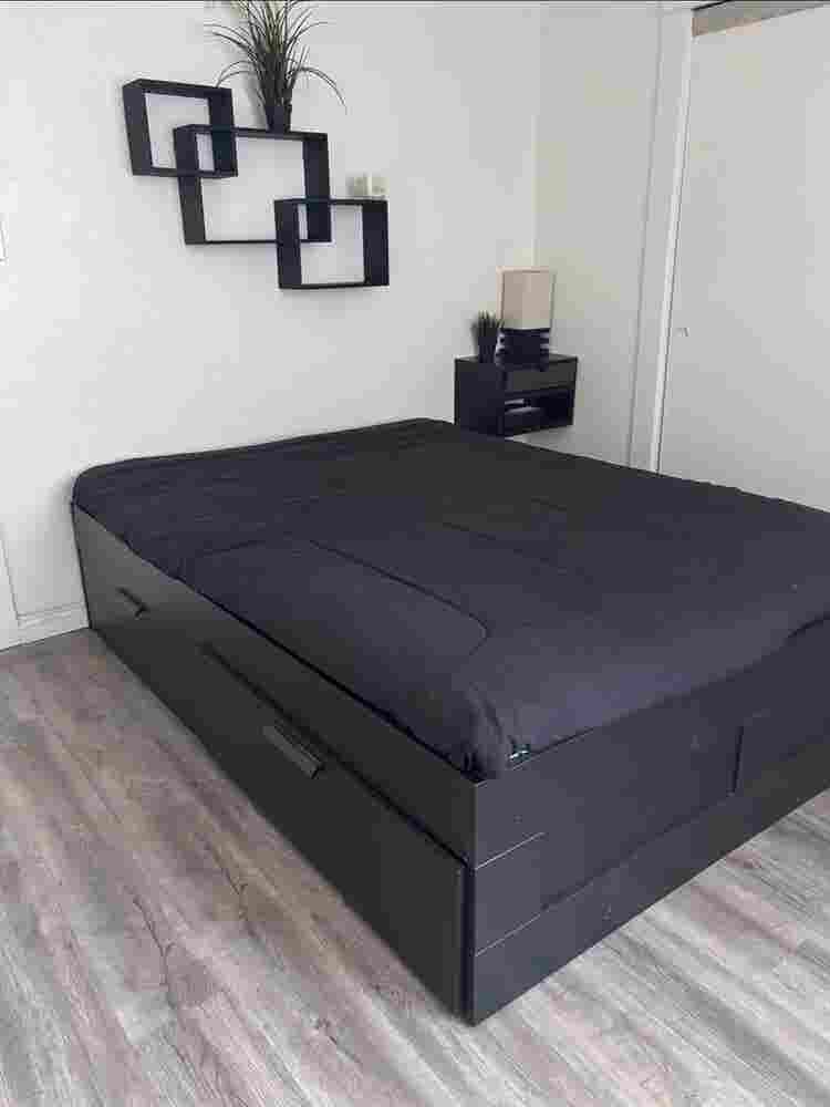 Room for rent (USC college area)