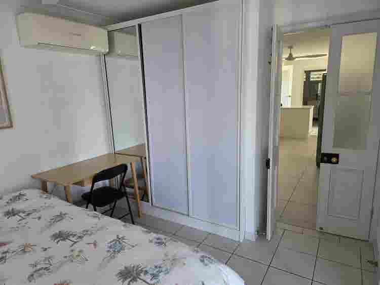 Room in Eimeo close to Eimeo beach