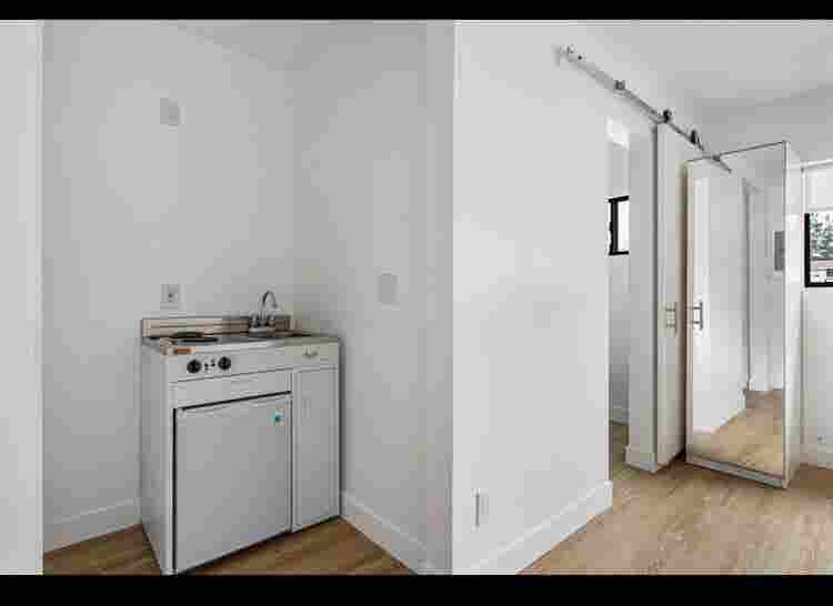 USC & Downtown LA | Newly Studio |