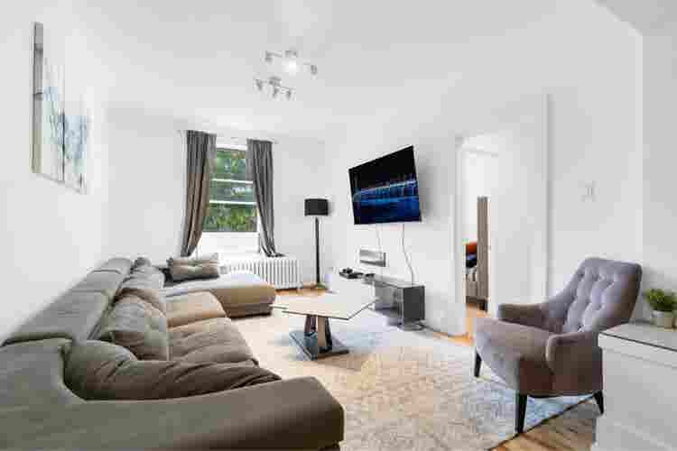 Furnished 3 bedroom apartment