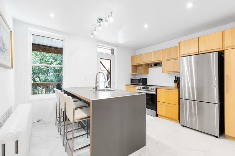 Furnished 3 bedroom apartment
