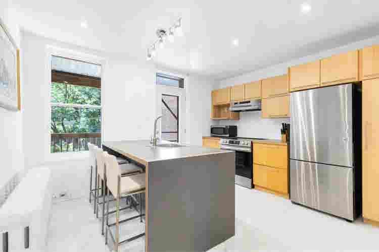 Furnished 3 bedroom apartment