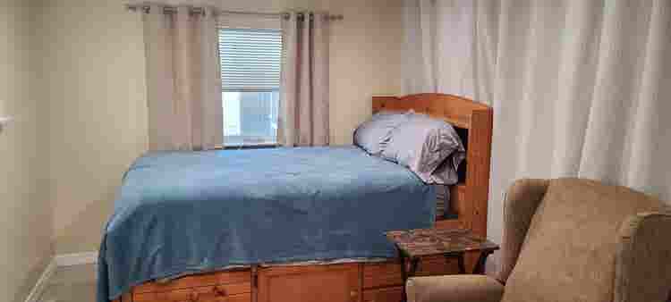 Private Room in Quiet Neighborhood