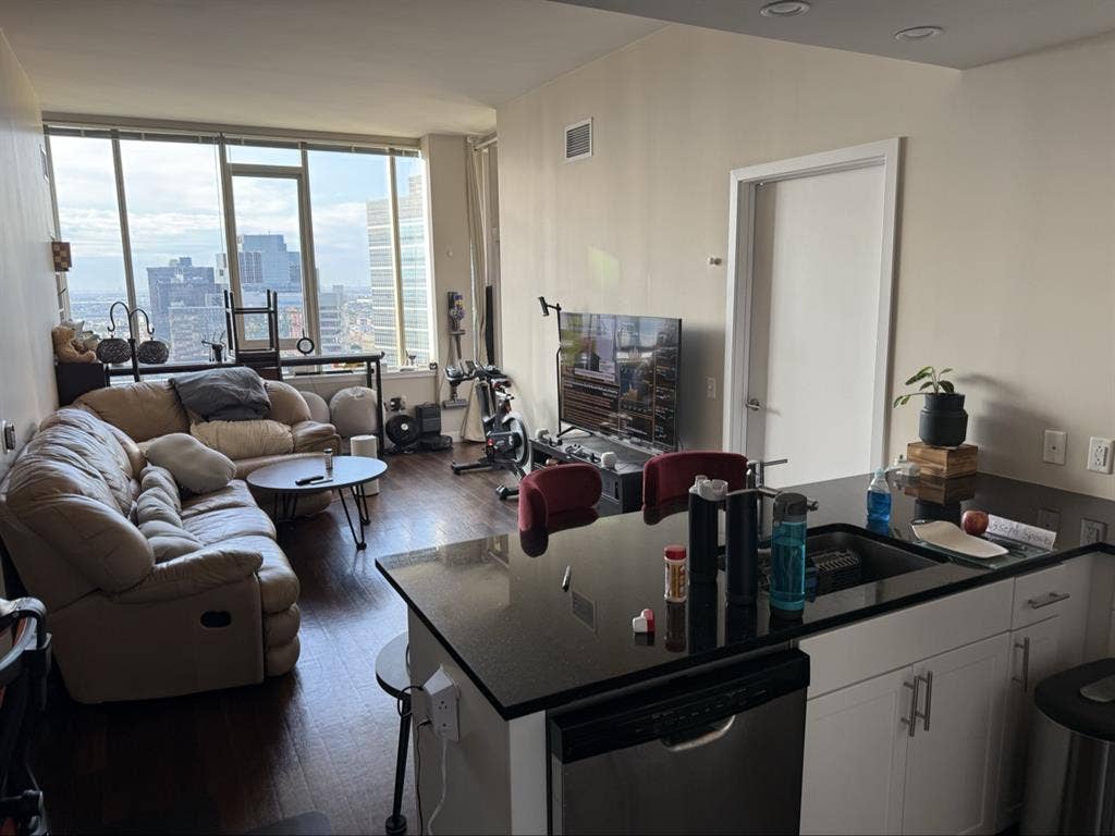 Luxury Apartment Next to NJPAC