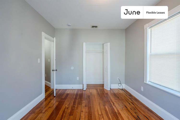 4 BR in Boston