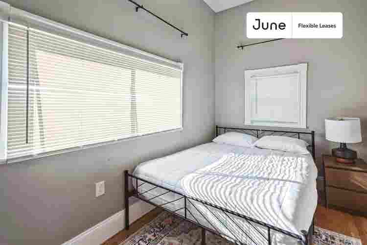 4 BR in Boston