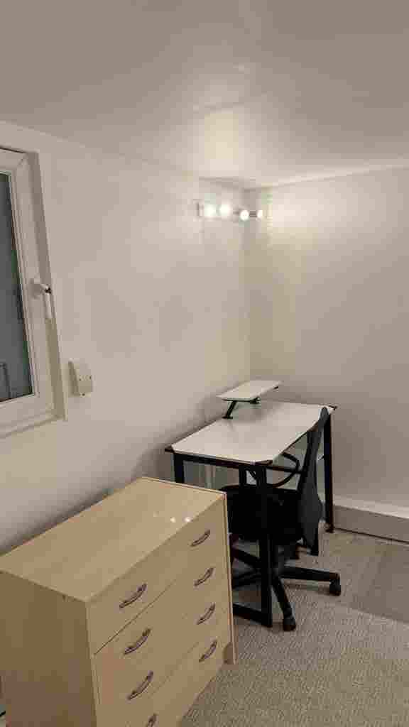 Bright Basement Double Bedroom