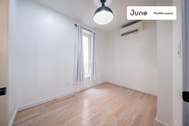 4 BR in New York City