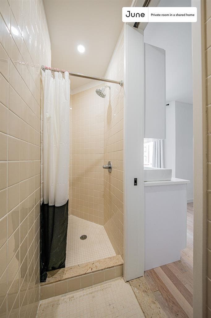 4 BR in New York City