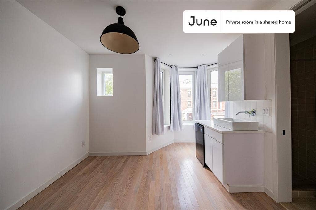 4 BR in New York City