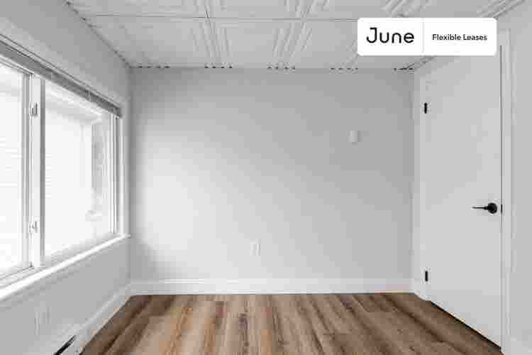 1 BR in Boston