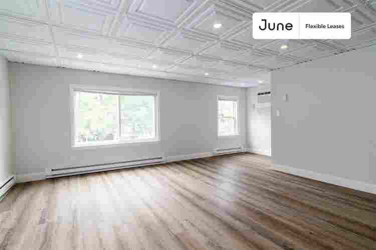 1 BR in Boston