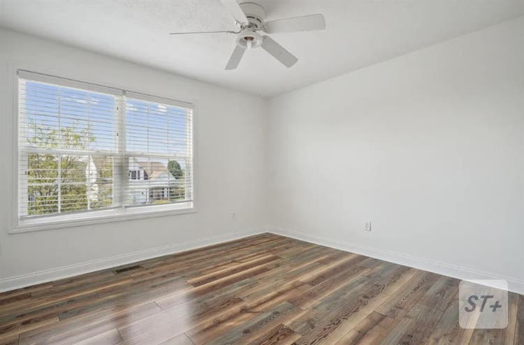 Roommate Needed