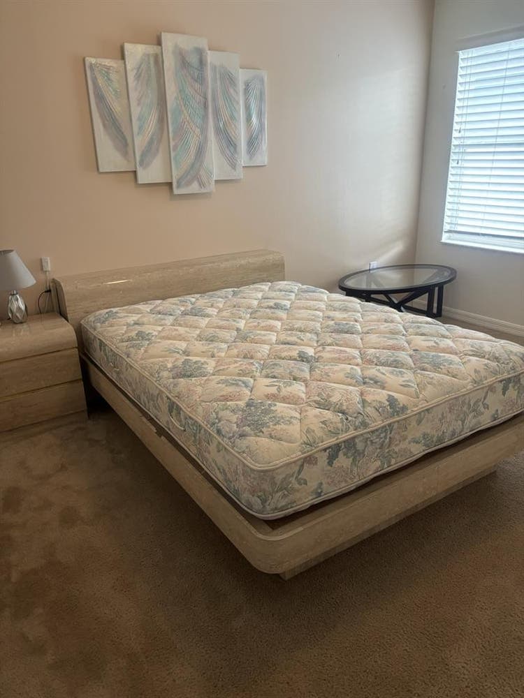 Room for Rent.