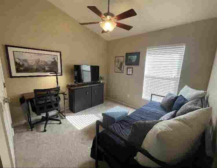 Private suite of 2 rooms with bath