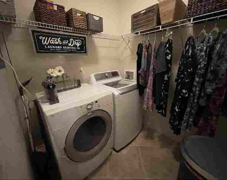 Private suite of 2 rooms with bath