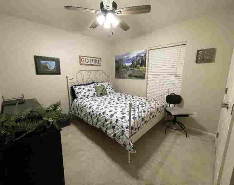 Private suite of 2 rooms with bath