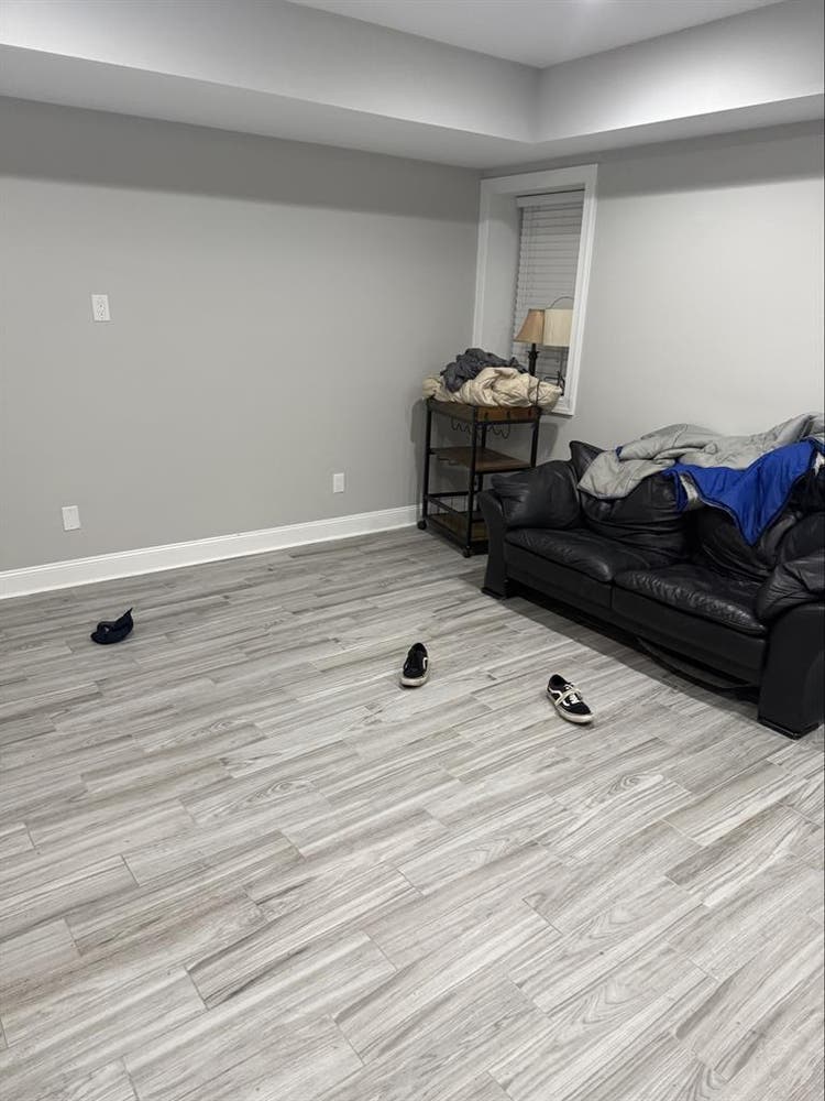 Entire 2nd Flr Near Temple bth