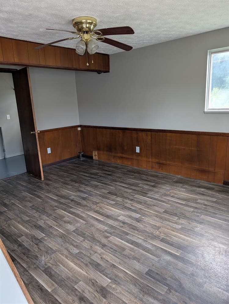 Looking for a responsible roommate.