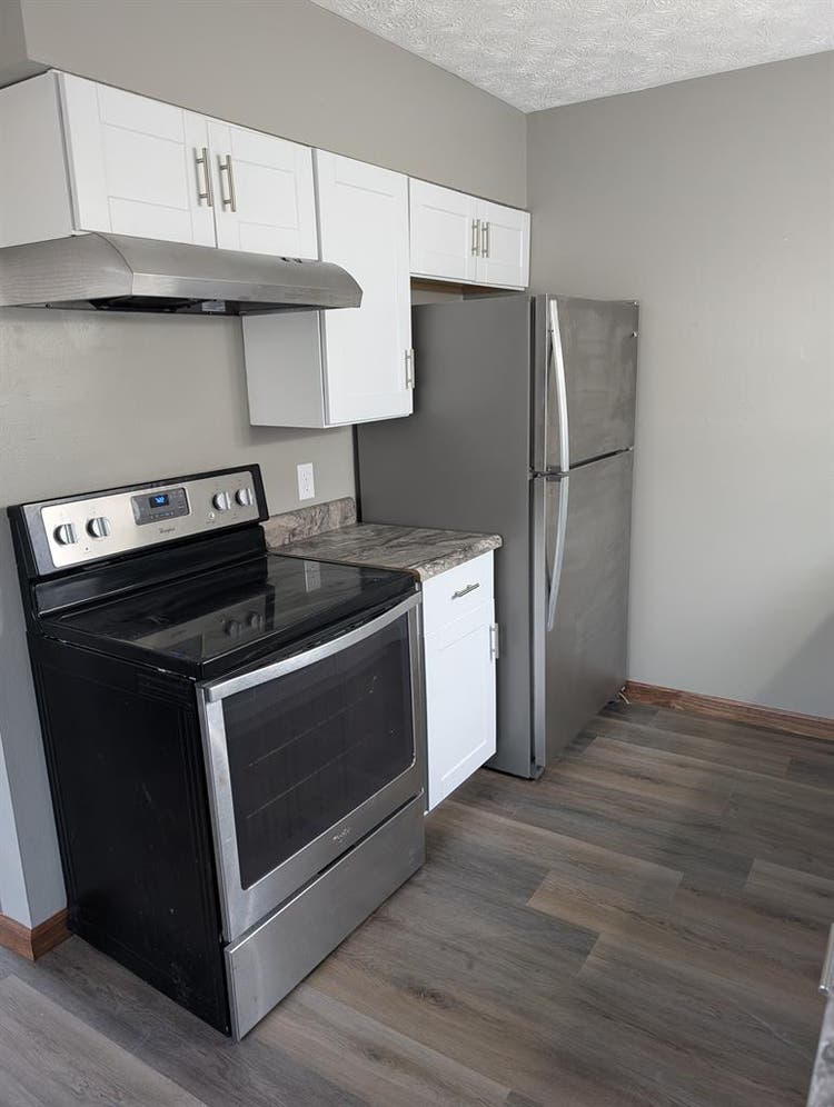 Looking for a responsible roommate.
