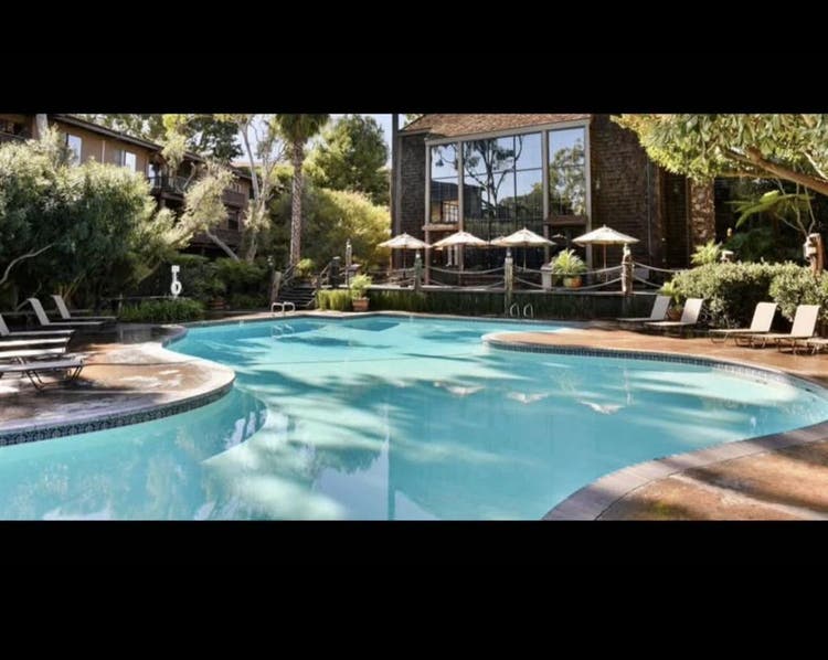ROOM FOR RENT – Mariners Village