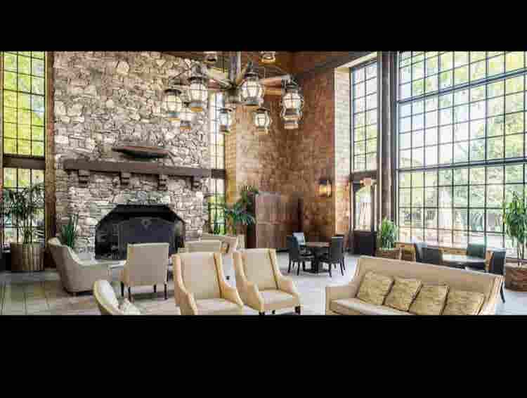 ROOM FOR RENT – Mariners Village