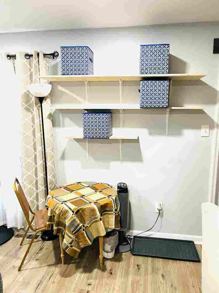 Studio ( private bath, living room)