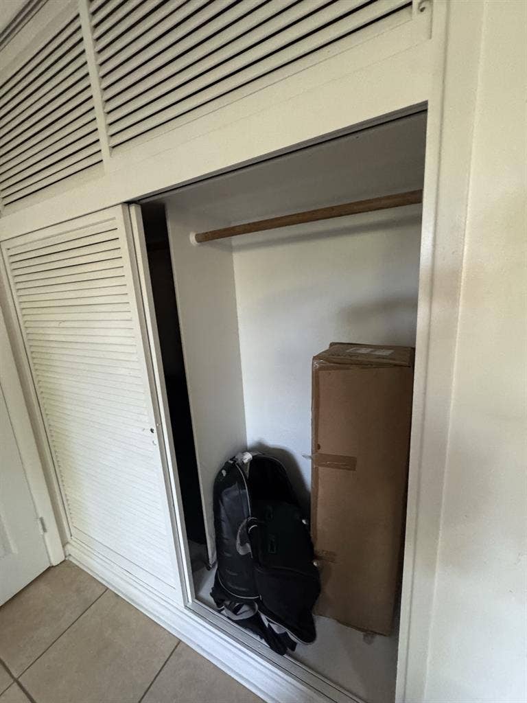 Spacious 2BR Apartment in WPB