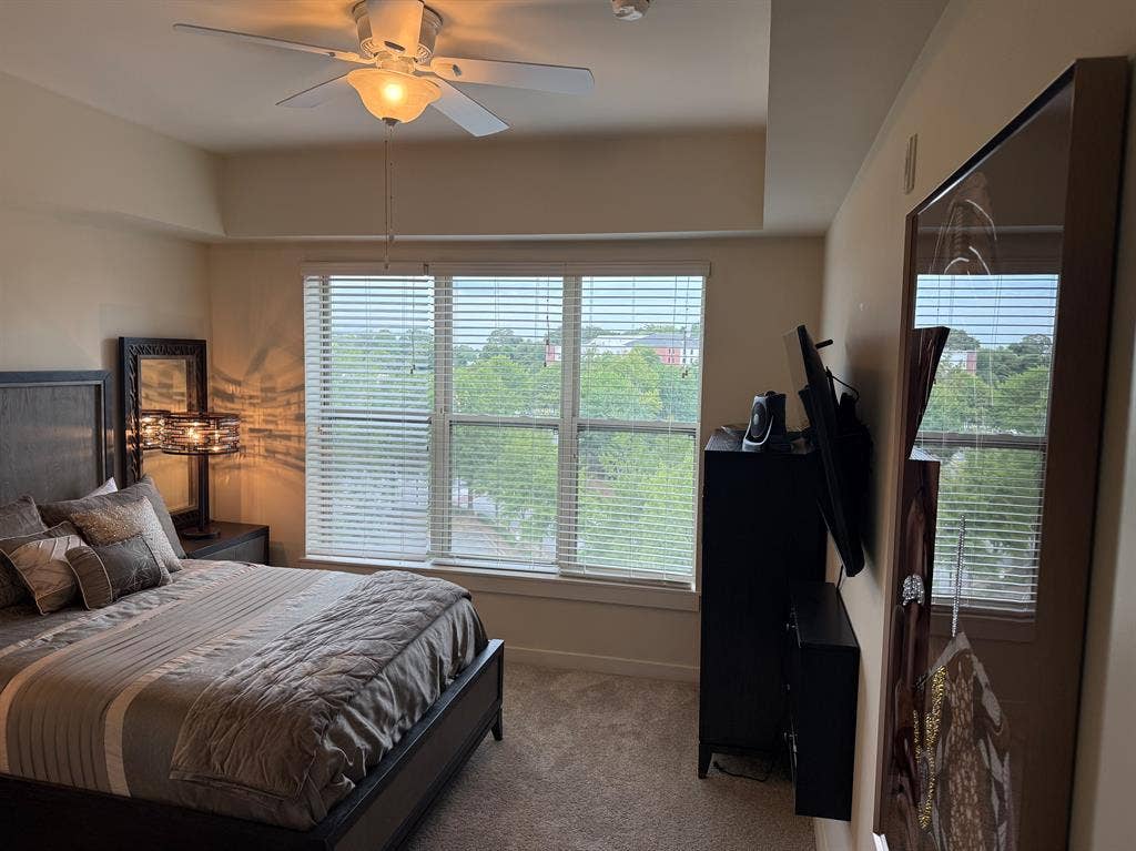 Furnished Penthouse Apt Room 2 Rent