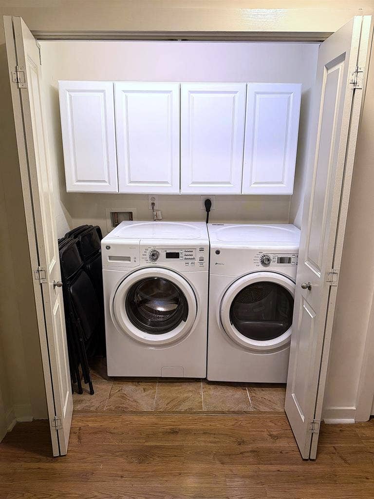 Furnished Penthouse Apt Room 2 Rent