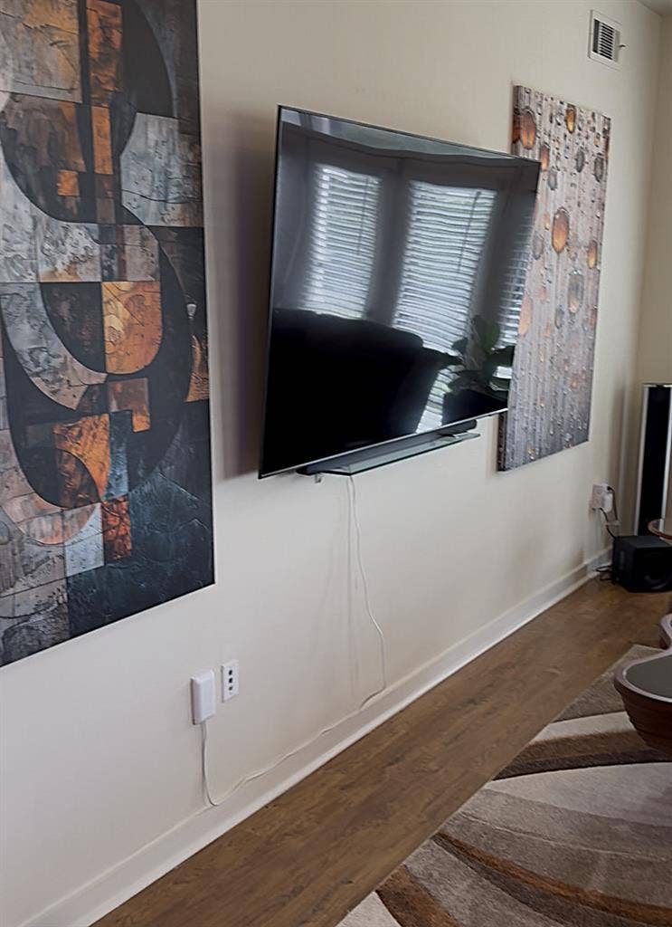 Furnished Penthouse Apt Room 2 Rent