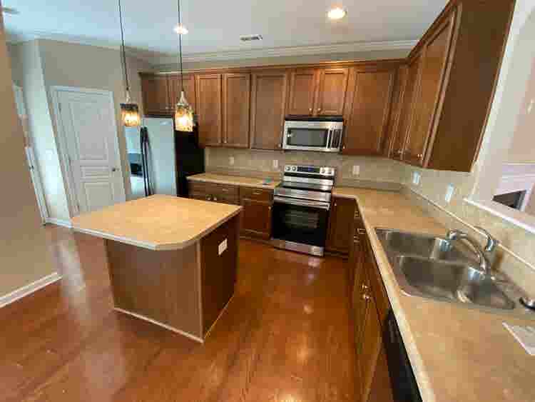 3 BR in Morrisville