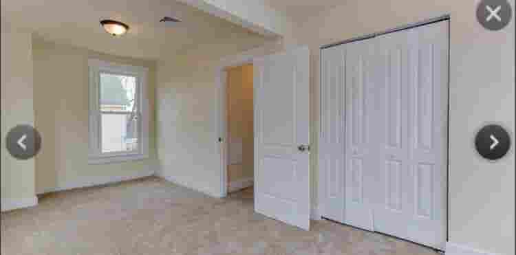 Looking for roommate