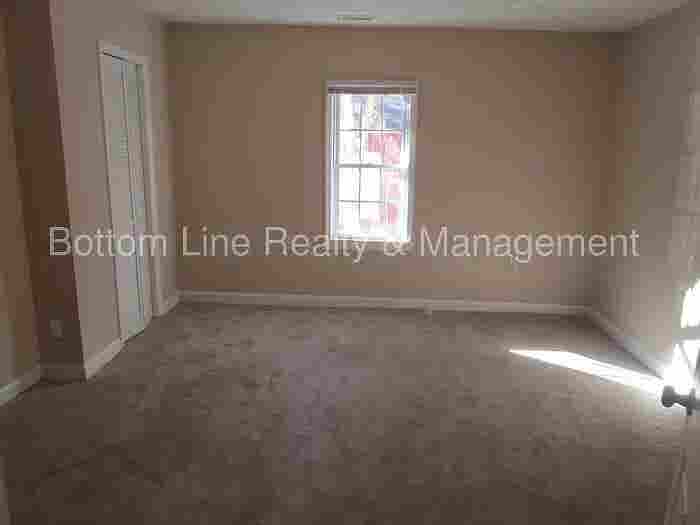4 BR in Apex