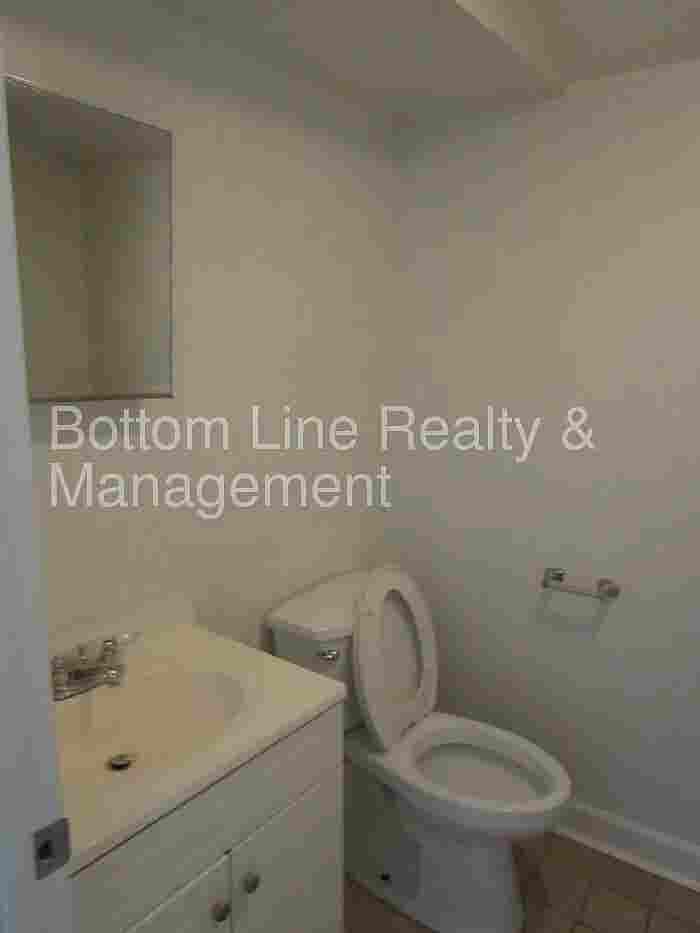 4 BR in Apex