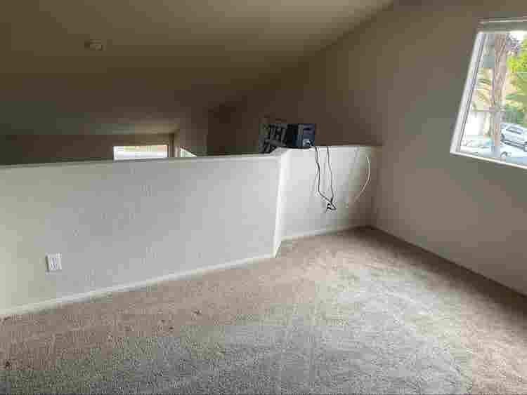 Room for rent private bath shared