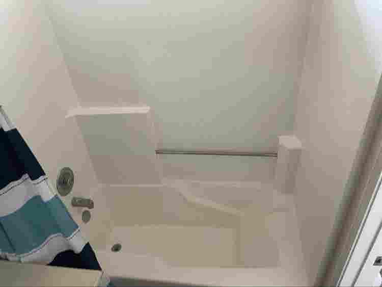 Room for rent private bath shared