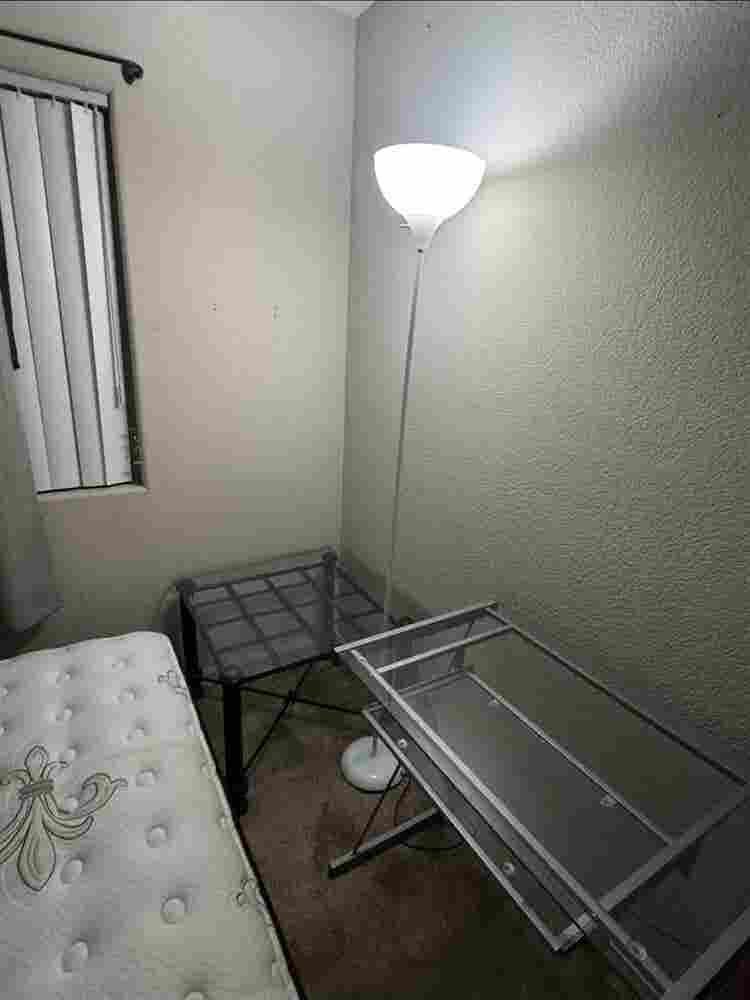 Room for rent private bath shared