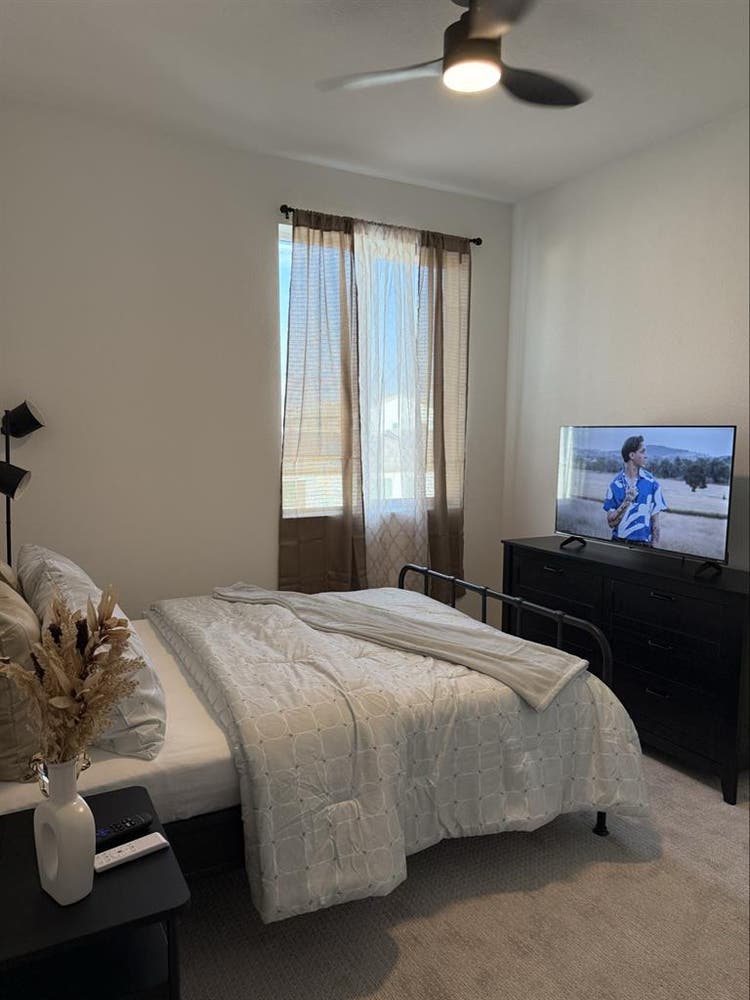 New furnished room.