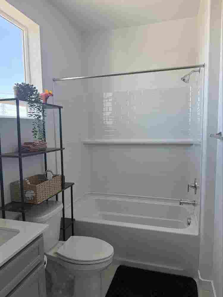 New furnished room.