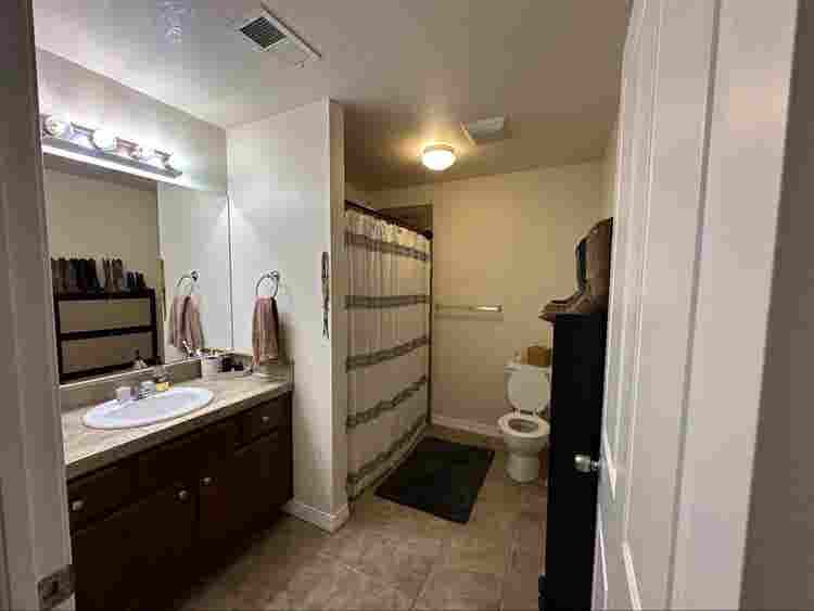 Private Room & bathroom for Rent
