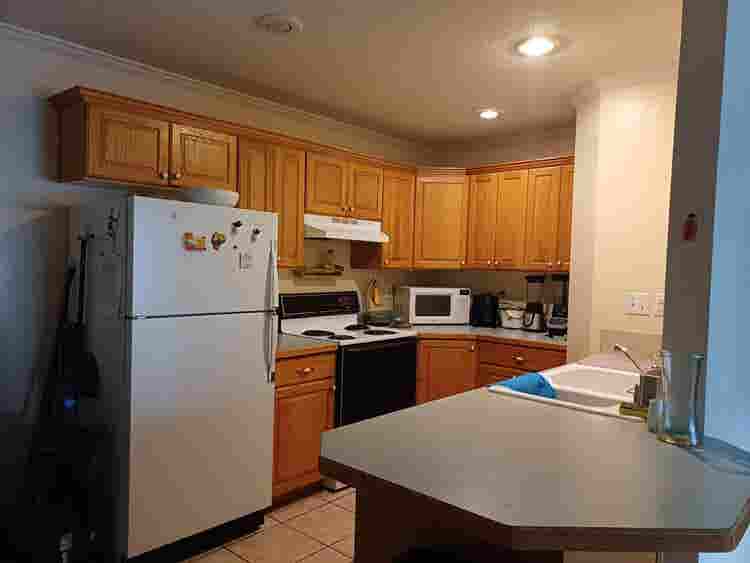 Room at Riverside Apartments