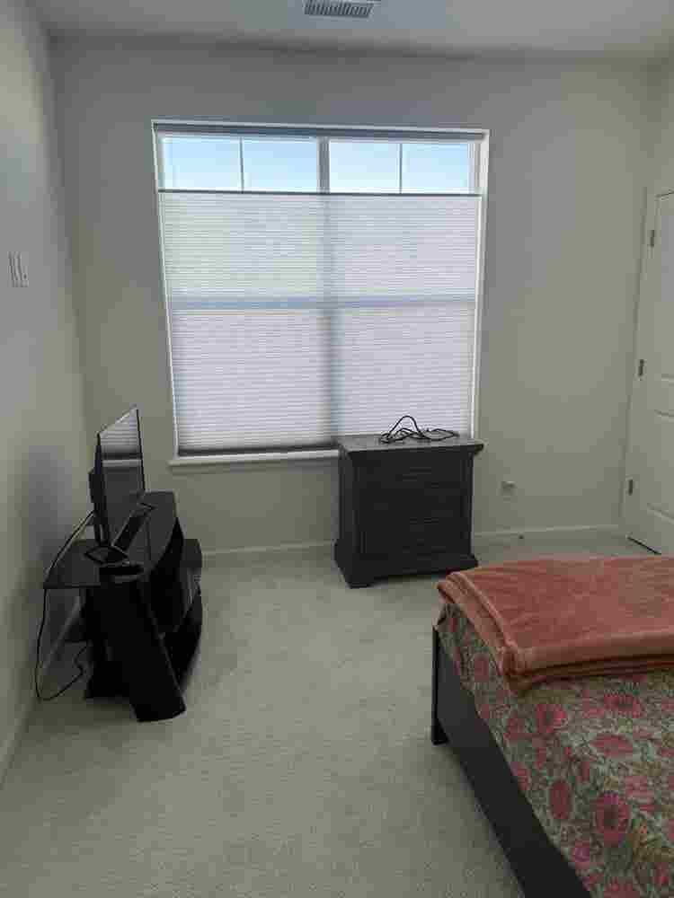 Independent room and separate bath