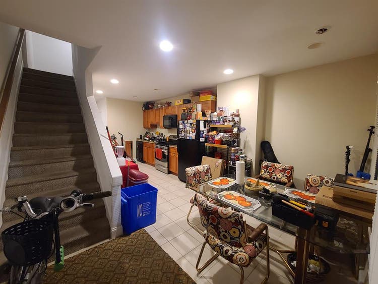 Room in University City Area