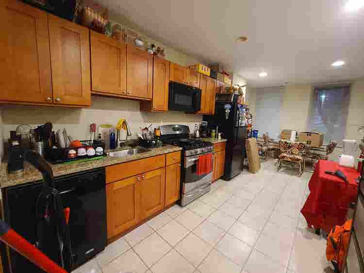Room in University City Area