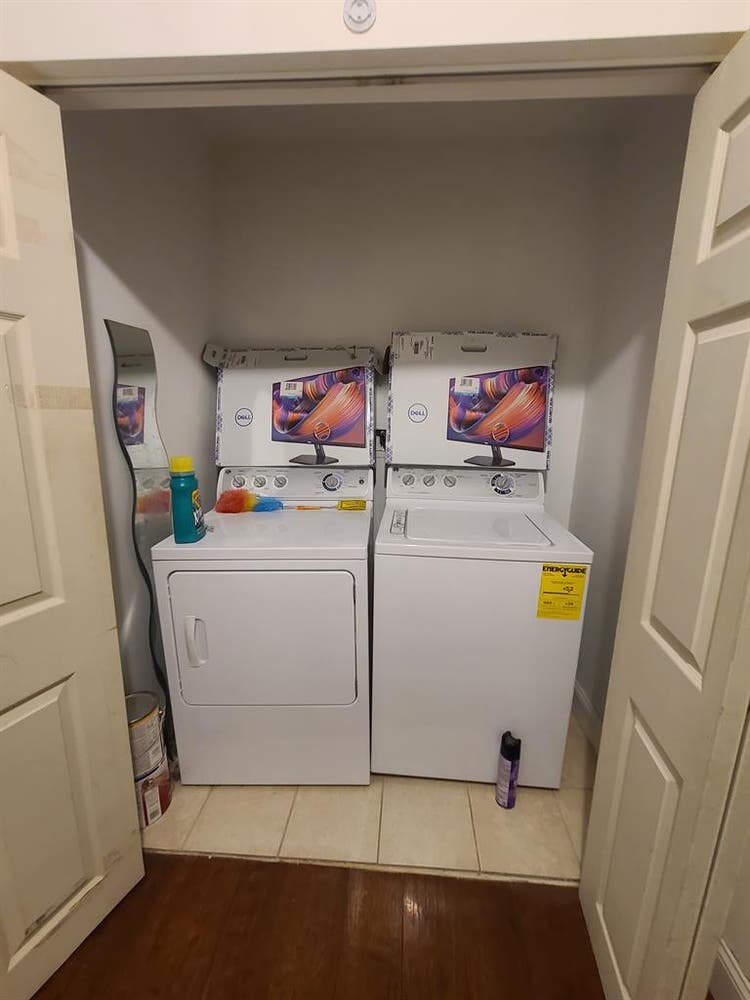 Room in University City Area