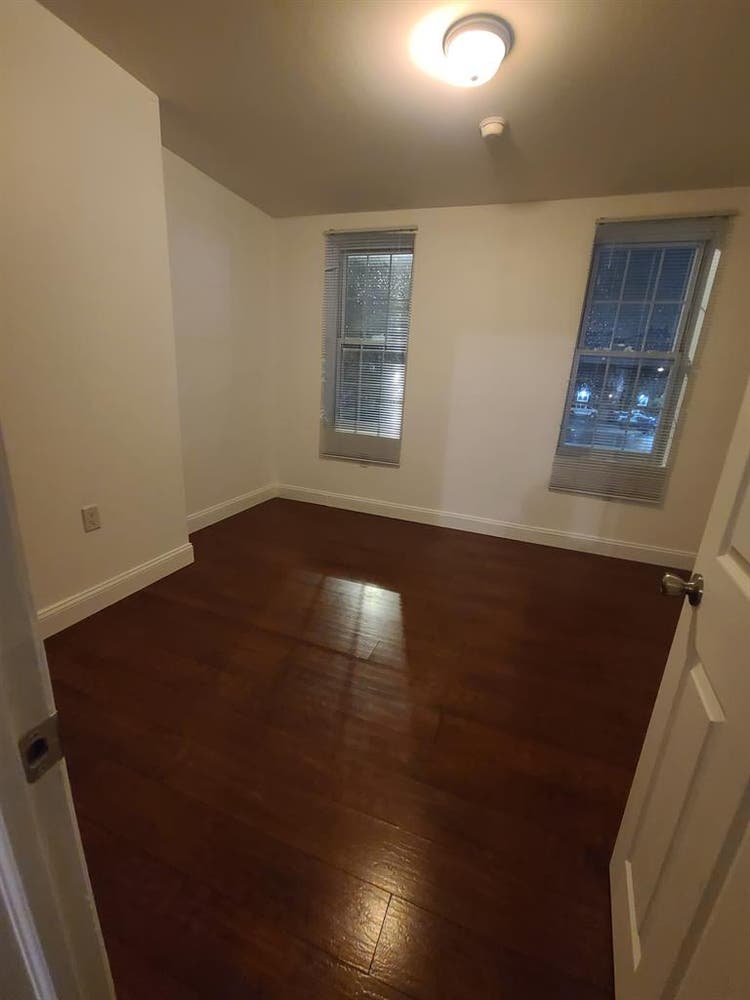 Room in University City Area